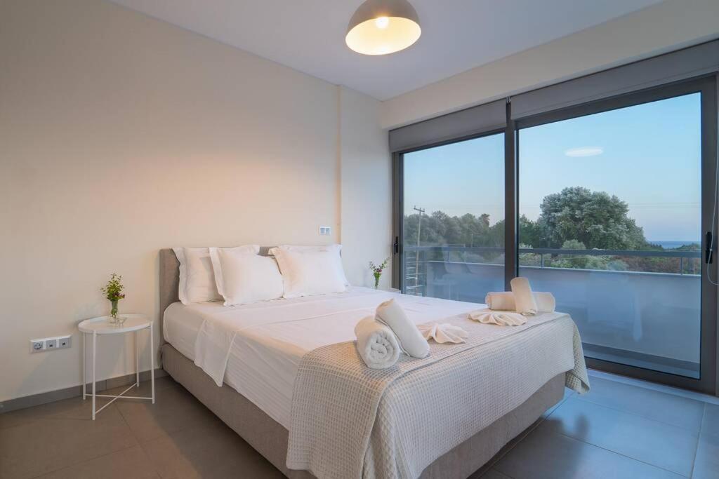 αnemi Apartment *
